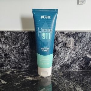 Perfectly posh moisturizer 911